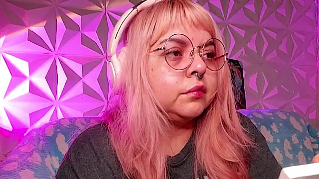 Satyn doll online show from April 21, 2026, 1:53 am