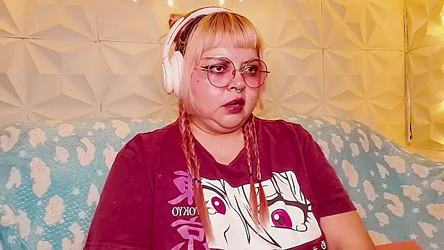 Snapshot of Satyn_doll chatting on May 15, 2026, 11:23 pm Satyn doll online show from May 15, 2026, 11:23 pm
