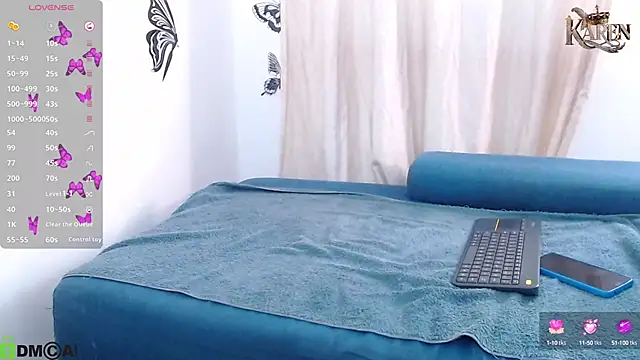 karen sofia  online show from October 7, 2025, 8:50 pm