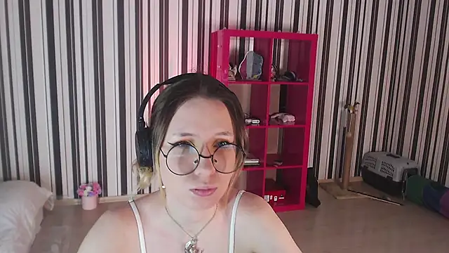  Hanna Moon  online show from January 30, 2025, 7:39 am