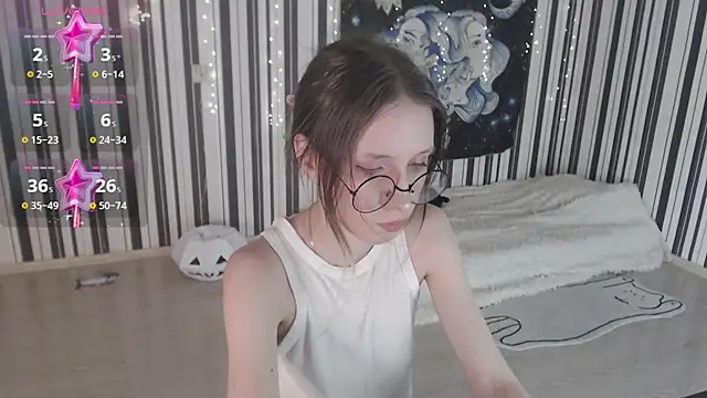  Hanna Moon  online show from October 26, 2025, 12:22 pm