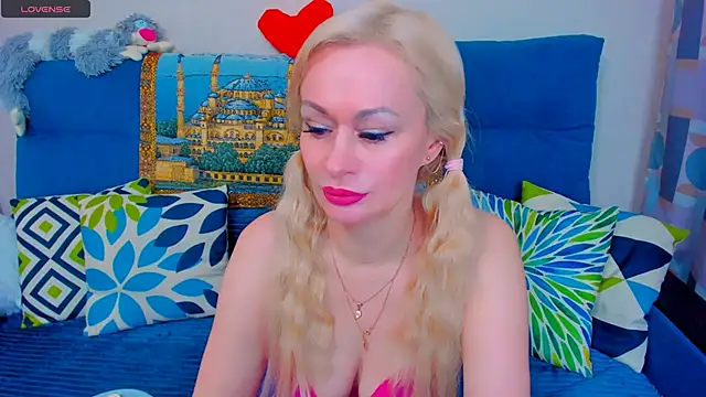 EllenMoore online show from January 16, 2025, 5:32 am