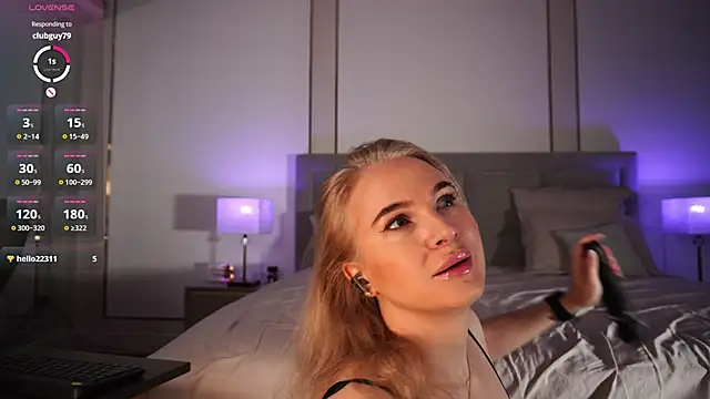 eseniyavl online show from January 5, 2025, 5:09 am