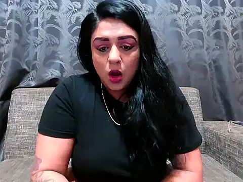 indianishkq7 online show from December 8, 2024, 3:24 pm