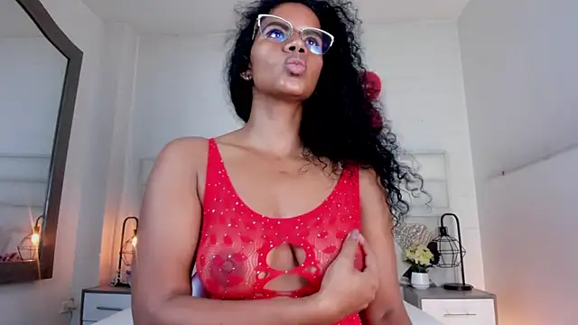 Ellie Alves online show from February 15, 2025, 6:23 pm