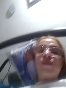 mari657 online show from April 21, 2026, 8:23 pm