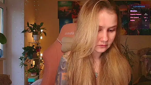 GoodWitch  online show from October 4, 2025, 8:23 am