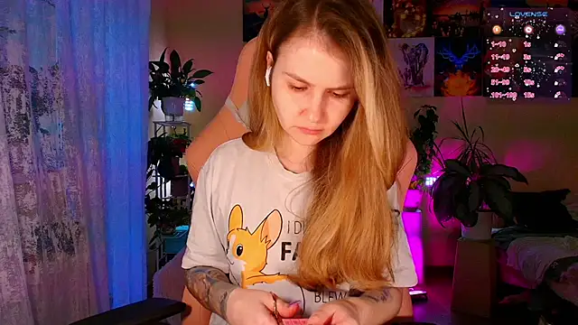 GoodWitch  online show from December 2, 2025, 7:36 am