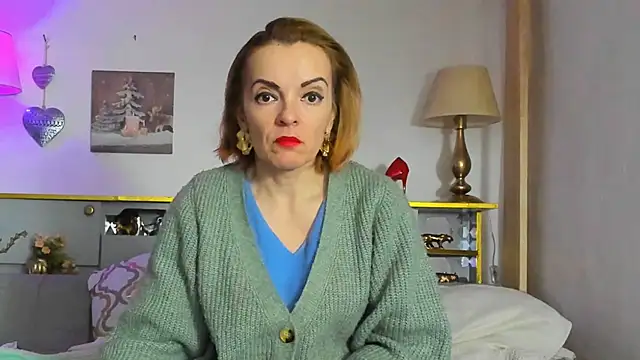 KateConner online show from February 25, 2025, 6:31 pm