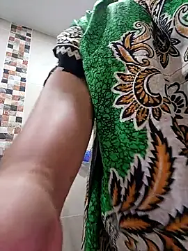 Brenda Berck  online show from October 8, 2025, 10:46 am