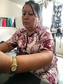 Brenda Berck  online show from February 10, 2026, 1:37 pm