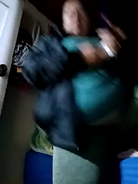 Brenda Berck  online show from April 19, 2026, 3:28 am