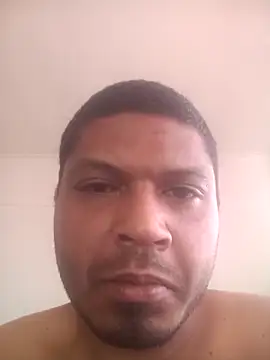 JohnJohn9567 online show from May 29, 2026, 1:20 pm