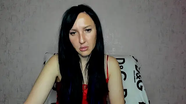 MissGulia online show from September 12, 2025, 2:11 am