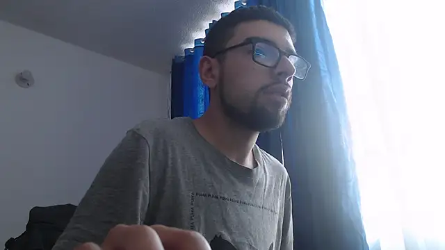 fvckolombianguyy online show from February 3, 2025, 2:13 pm