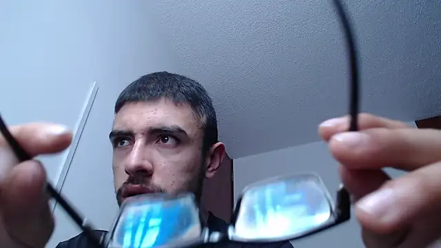 fvckolombianguyy online show from February 8, 2025, 4:57 pm