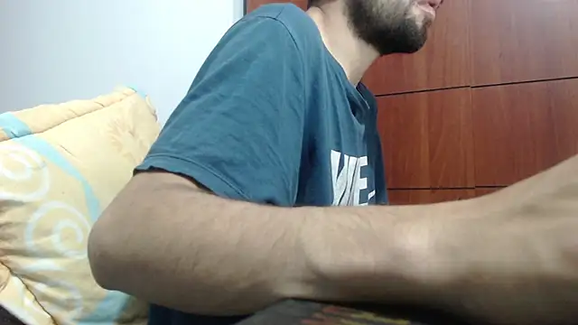 fvckolombianguyy online show from February 17, 2025, 1:25 am