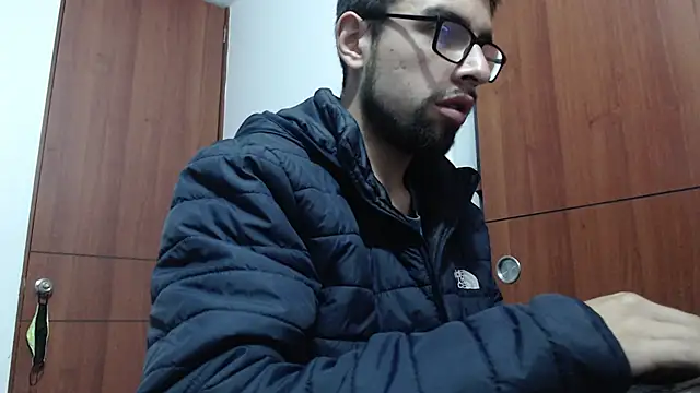 fvckolombianguyy online show from February 23, 2025, 5:12 am