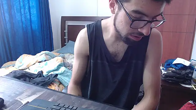 fvckolombianguyy online show from February 26, 2025, 3:52 pm