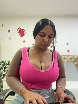 Fancyxlove online show from July 15, 2026, 12:21 pm