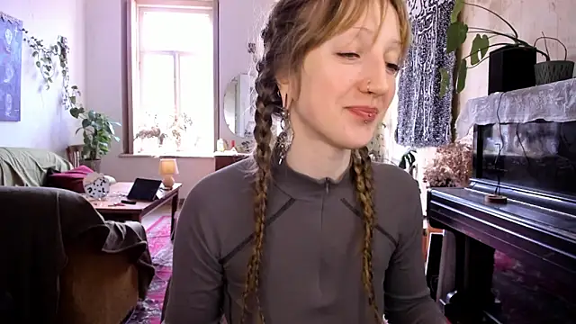 Snapshot of Miranda2_0 chatting on February 24, 2025, 9:53 am Miranda2 0 online show from February 24, 2025, 9:53 am