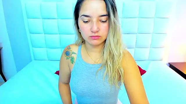 teresasroom  online show from January 20, 2025, 3:07 pm