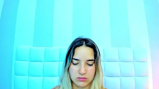 teresasroom  online show from January 24, 2025, 5:32 pm