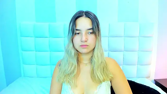 teresasroom  online show from March 2, 2025, 10:05 pm