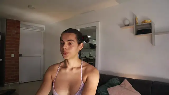  Vahos  online show from October 2, 2025, 5:20 pm