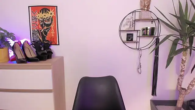 1Sandy online show from December 17, 2024, 6:42 pm