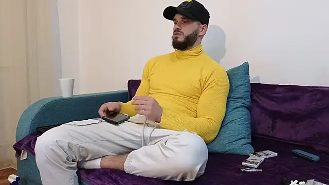 Snapshot of MauroTwin chatting on December 16, 2024, 7:32 pm MauroTwin online show from December 16, 2024, 7:32 pm