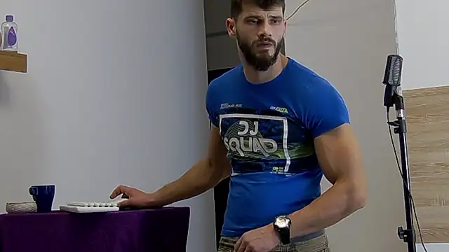 Snapshot of MauroTwin chatting on January 12, 2025, 4:08 pm MauroTwin online show from January 12, 2025, 4:08 pm