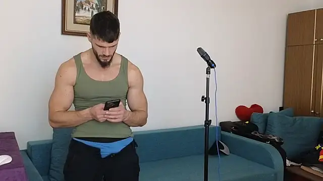 Snapshot of MauroTwin chatting on January 22, 2025, 5:59 pm MauroTwin online show from January 22, 2025, 5:59 pm