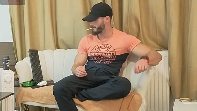 Snapshot of MauroTwin chatting on November 3, 2025, 5:58 pm MauroTwin online show from November 3, 2025, 5:58 pm