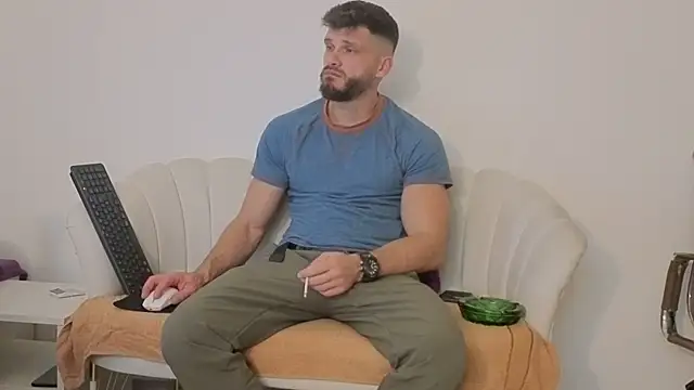 Snapshot of MauroTwin chatting on November 7, 2025, 7:36 pm MauroTwin online show from November 7, 2025, 7:36 pm