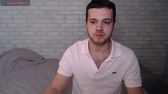 Alexxx horny online show from November 30, 2025, 2:21 pm