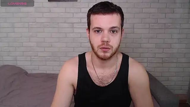 Snapshot of Alexxx_horny chatting on May 4, 2026, 11:39 am Alexxx horny online show from May 4, 2026, 11:39 am