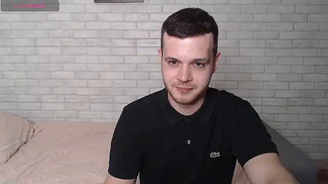 Snapshot of Alexxx_horny chatting on July 31, 2026, 6:51 pm Alexxx horny online show from July 31, 2026, 6:51 pm