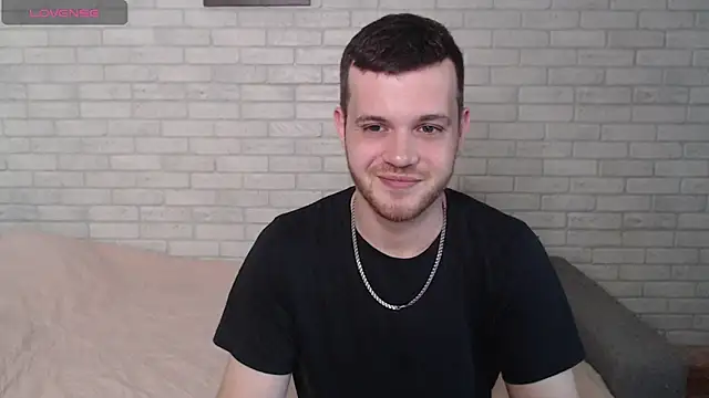 Snapshot of Alexxx_horny chatting on August 2, 2026, 1:42 pm Alexxx horny online show from August 2, 2026, 1:42 pm