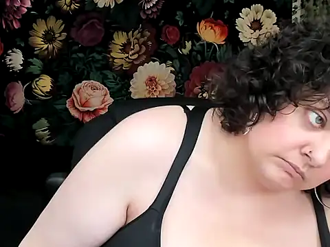 Snapshot of Exotic-Melons chatting on May 22, 2026, 9:53 pm Exotic-Melons online show from May 22, 2026, 9:53 pm