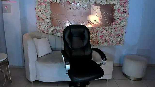 AmyWood online show from January 15, 2025, 2:06 am