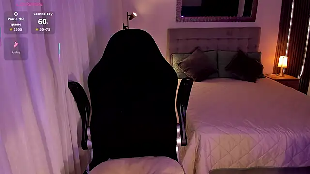 AmyWood online show from October 27, 2025, 7:40 pm