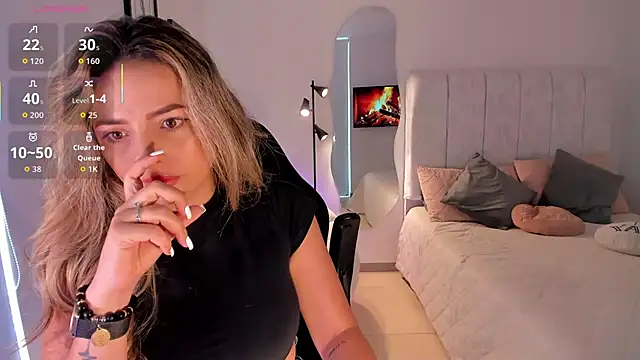 AmyWood online show from March 25, 2026, 7:42 pm