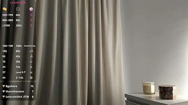 VickyStonee online show from February 9, 2025, 7:41 pm