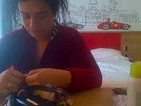 luanadigarda online show from February 7, 2025, 9:05 am