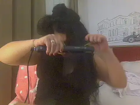 luanadigarda online show from February 7, 2025, 9:26 pm