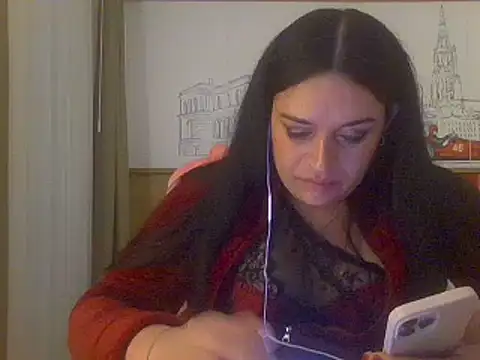 luanadigarda online show from February 14, 2025, 6:51 pm