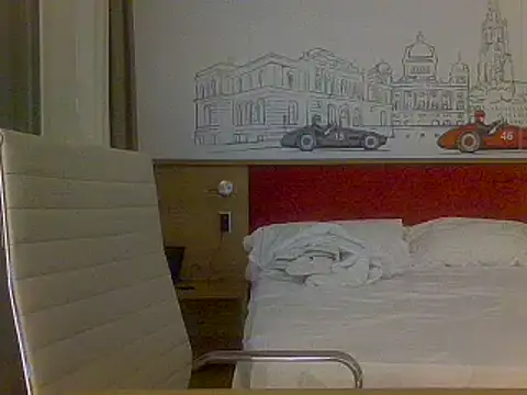 luanadigarda online show from March 19, 2025, 6:34 pm