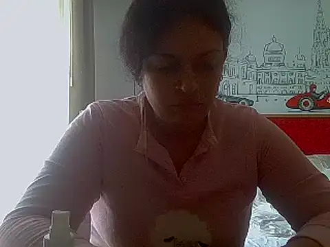 luanadigarda online show from March 21, 2025, 11:22 am