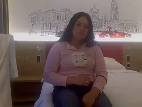 luanadigarda online show from March 21, 2025, 5:34 pm